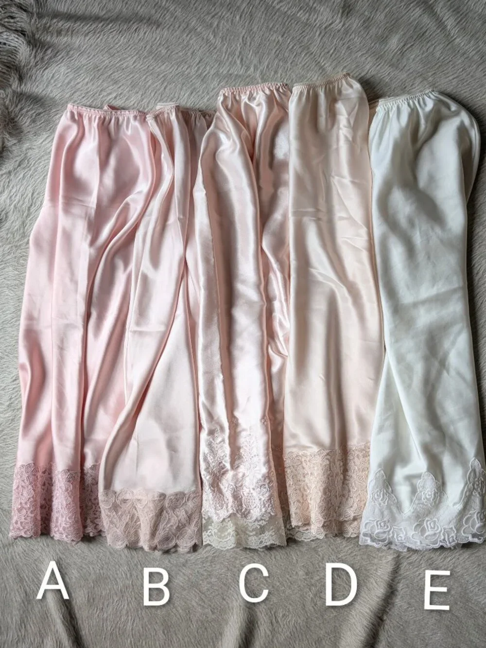 Vtg Wacoal Lingerie Silky Satin Camisole Tapestry Lace Light Beige Sz: Large